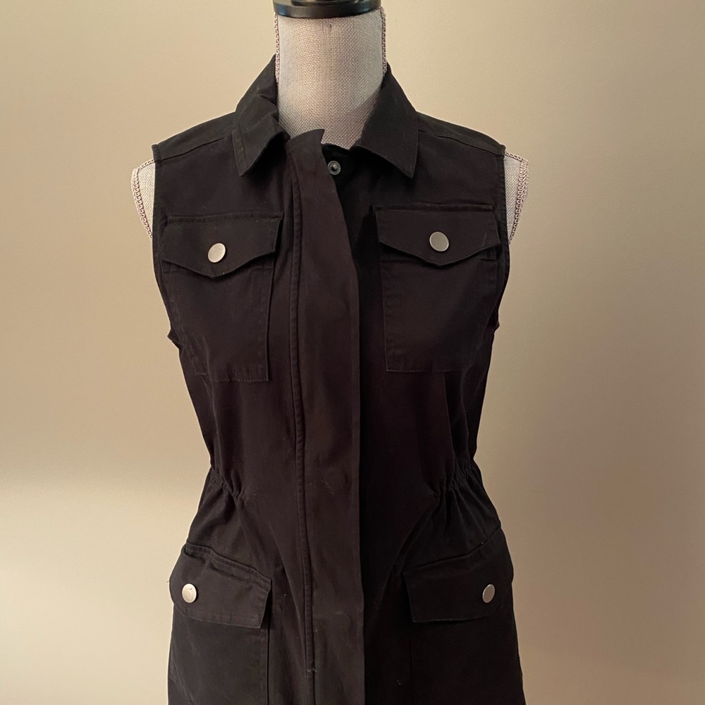 Black trench vest